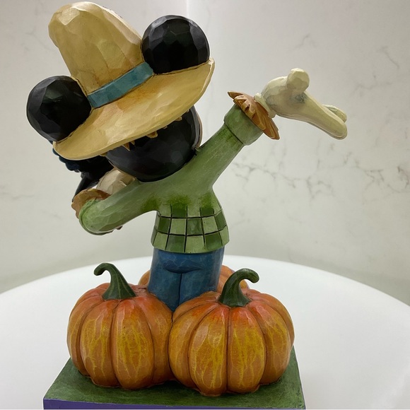 Walt Disney Showcase Collection Harvest Scarecrow #4039066 Mickey Mouse - Picture 11 of 11